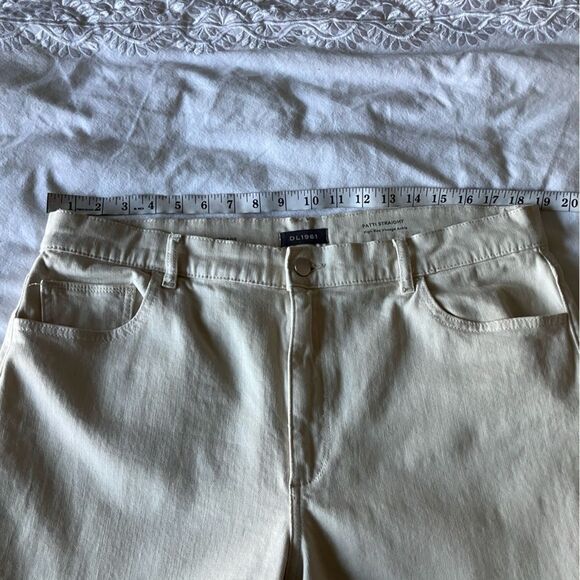 DL 1961 Vintage Off White Patti Straight Raw Hem Jeans Size 33 - Picture 8 of 12